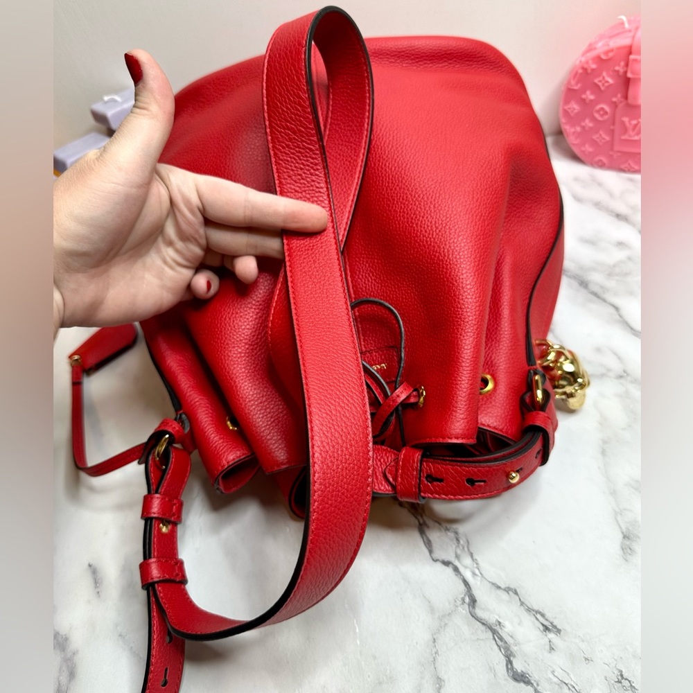 NEW! Alexander McQueen Secchiello Red Leather Skull Padlock Bucket Bag - Picture 12 of 17